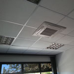 Instalação de Ar Condicionado em São Caetano do Sul cassete no forro de isopor e luminárias proximas